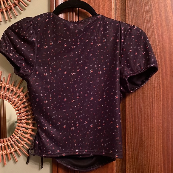 Pacsun Floral Wrap Top XSmall - Picture 2 of 2